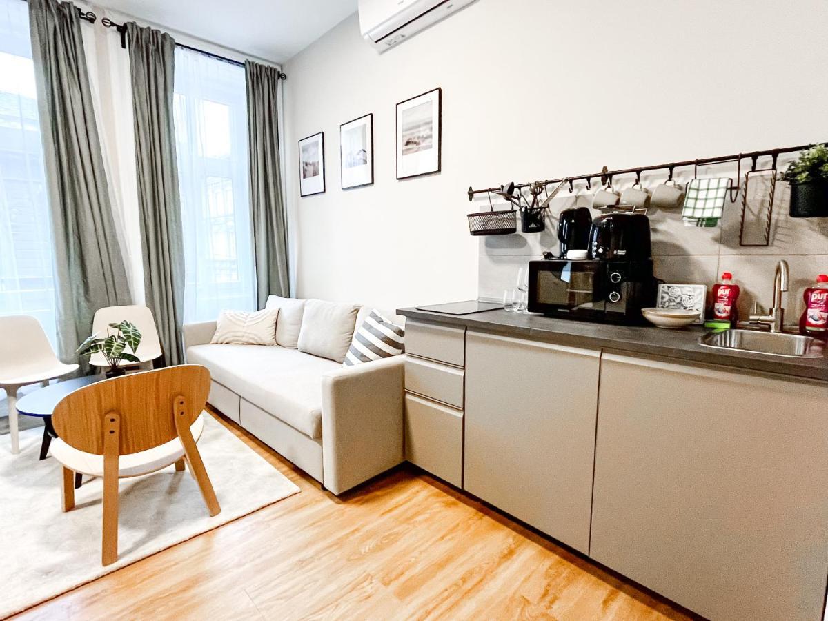 T32 Central Modern Suites Budapest Luaran gambar