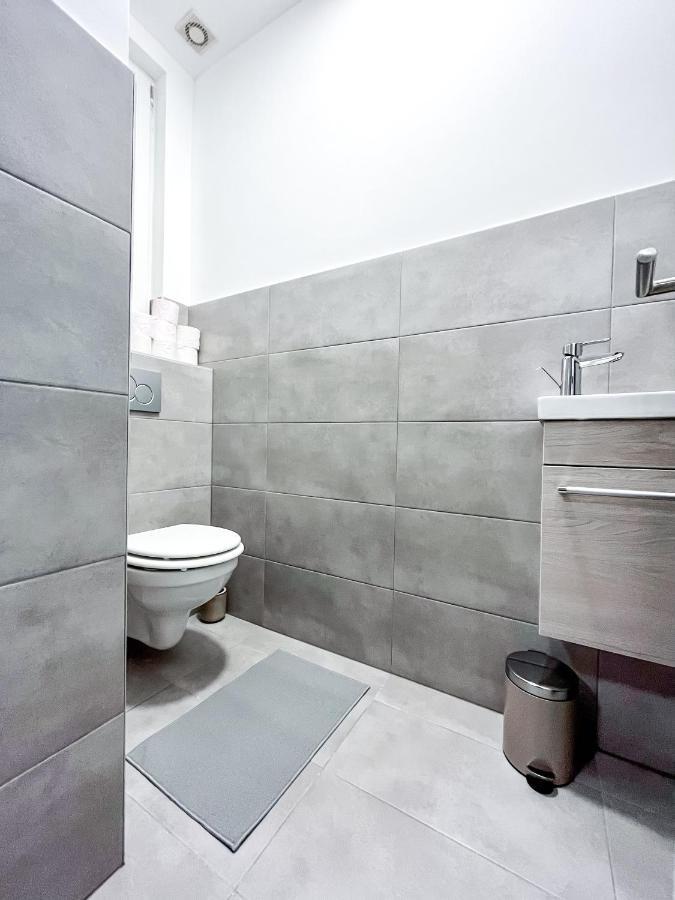 T32 Central Modern Suites Budapest Luaran gambar