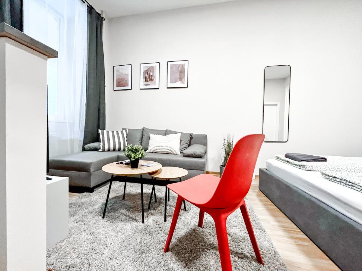 T32 Central Modern Suites Budapest Luaran gambar