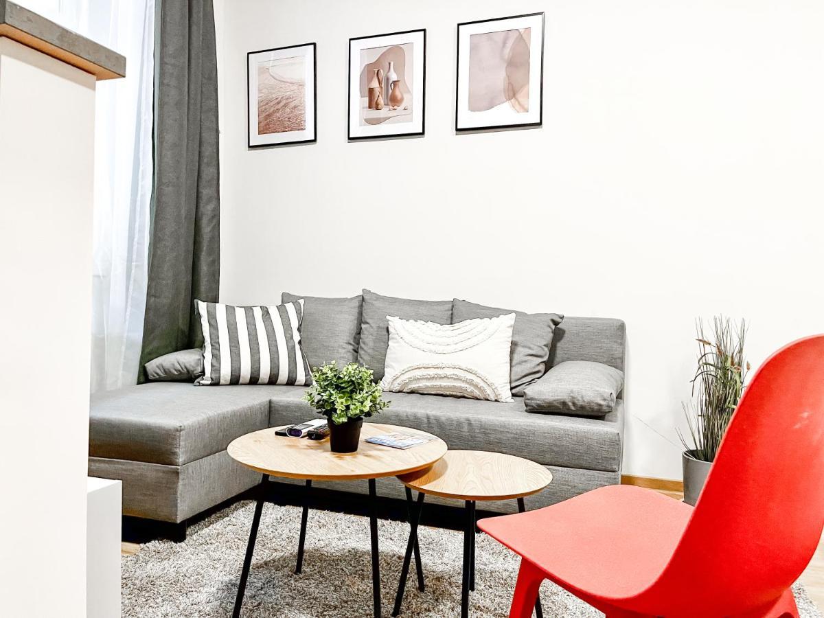 T32 Central Modern Suites Budapest Luaran gambar
