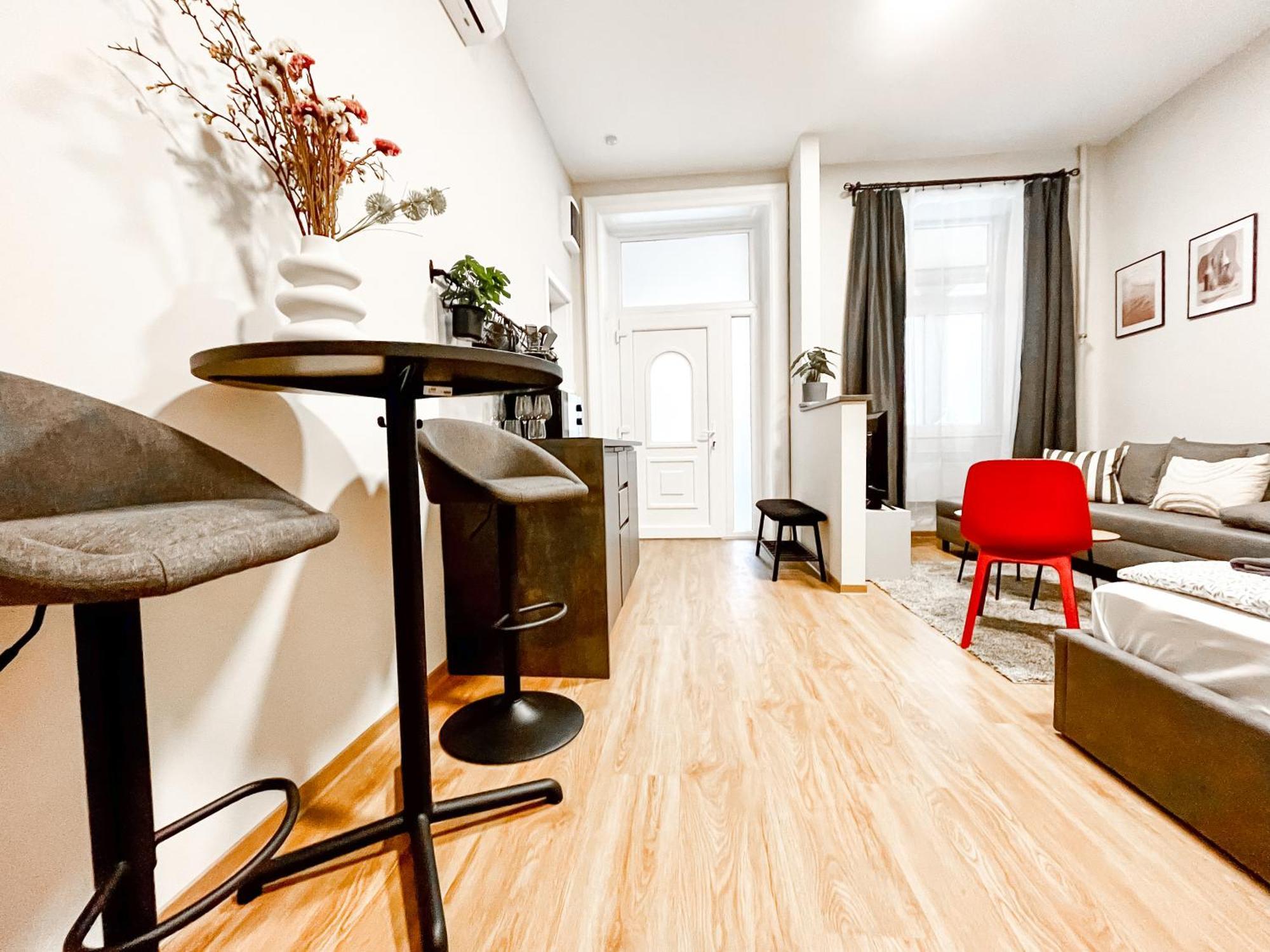 T32 Central Modern Suites Budapest Luaran gambar